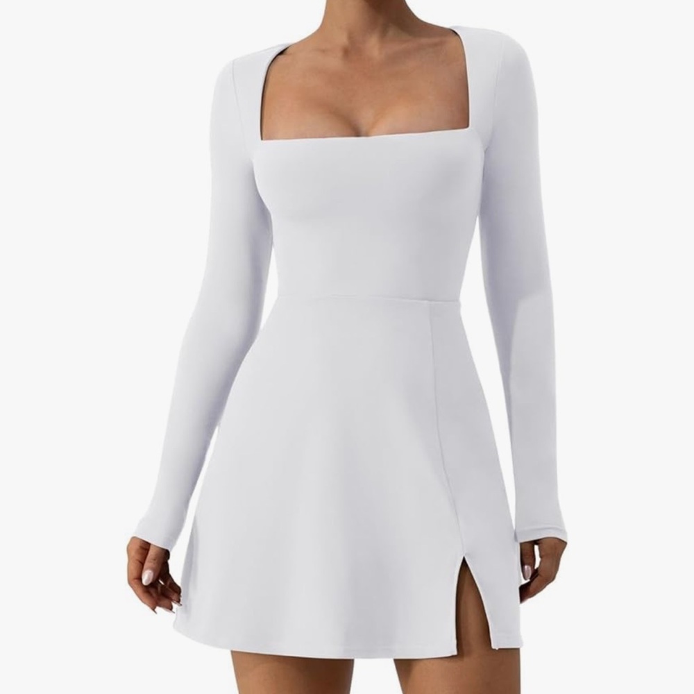 QINSEN white long sleeve dress NWT